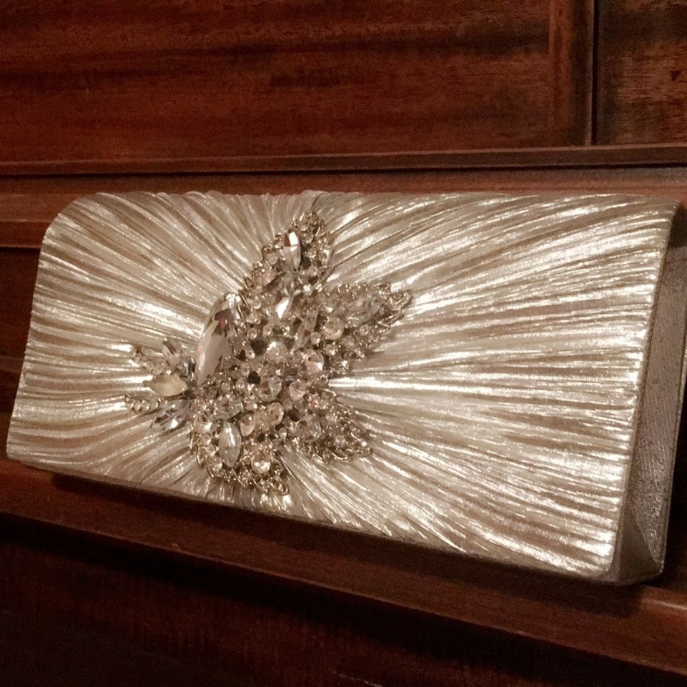 NWOT Silver Clutch